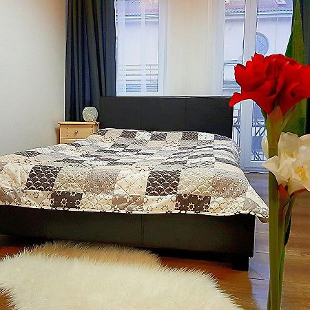 Dp Art 4 Old Town Self Check In Apartment Kaunas Exterior foto